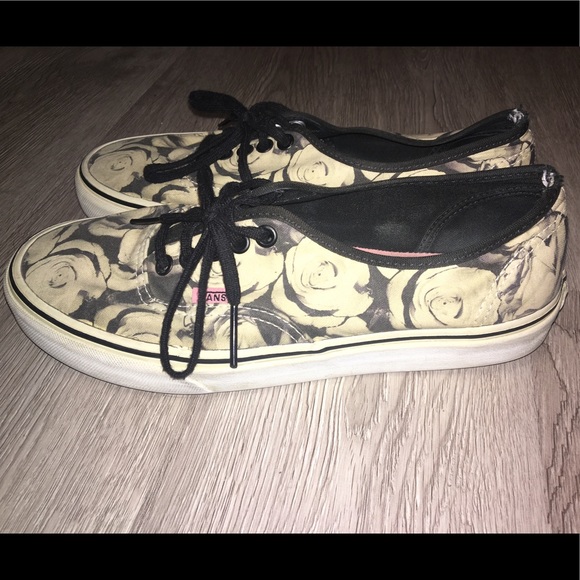 Rose Vans - Picture 3 of 5